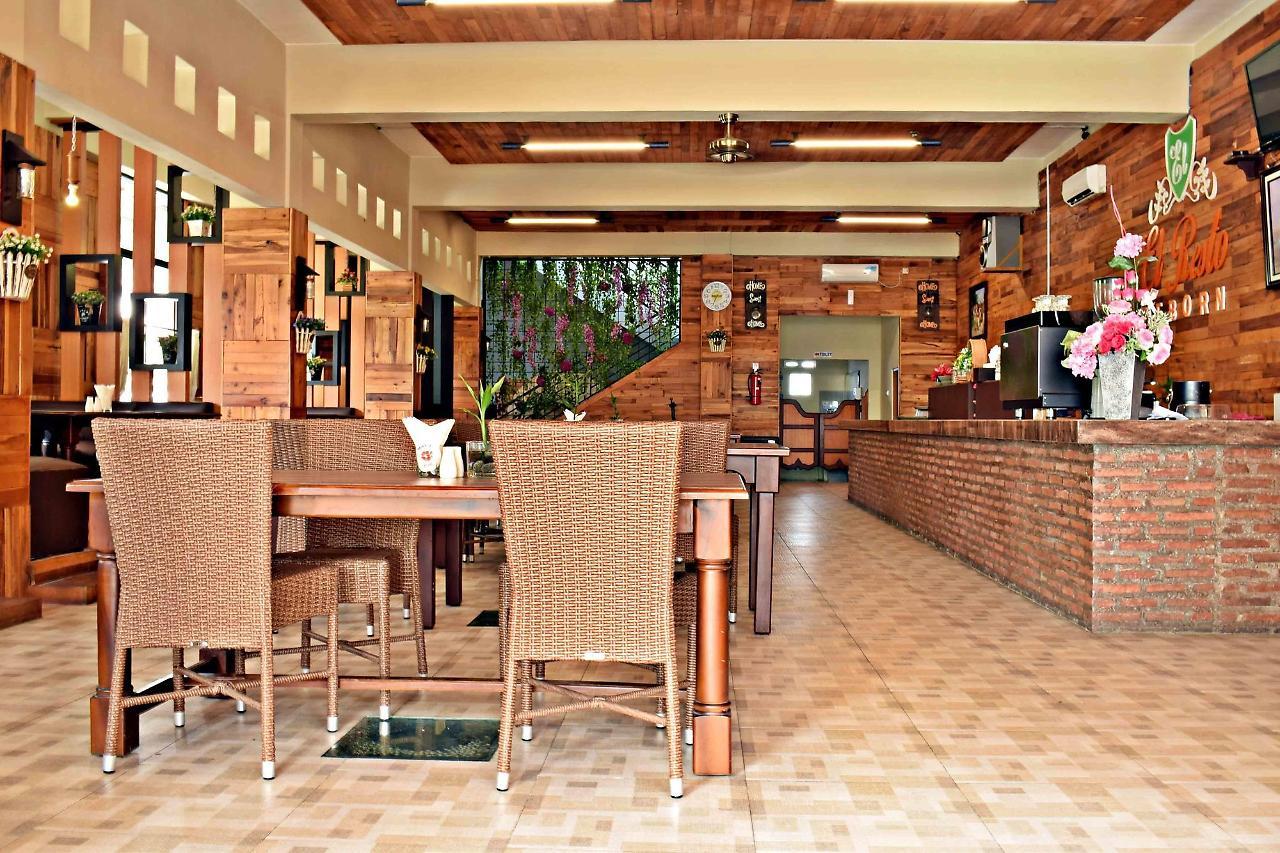 Meotel Purwokerto Exterior foto