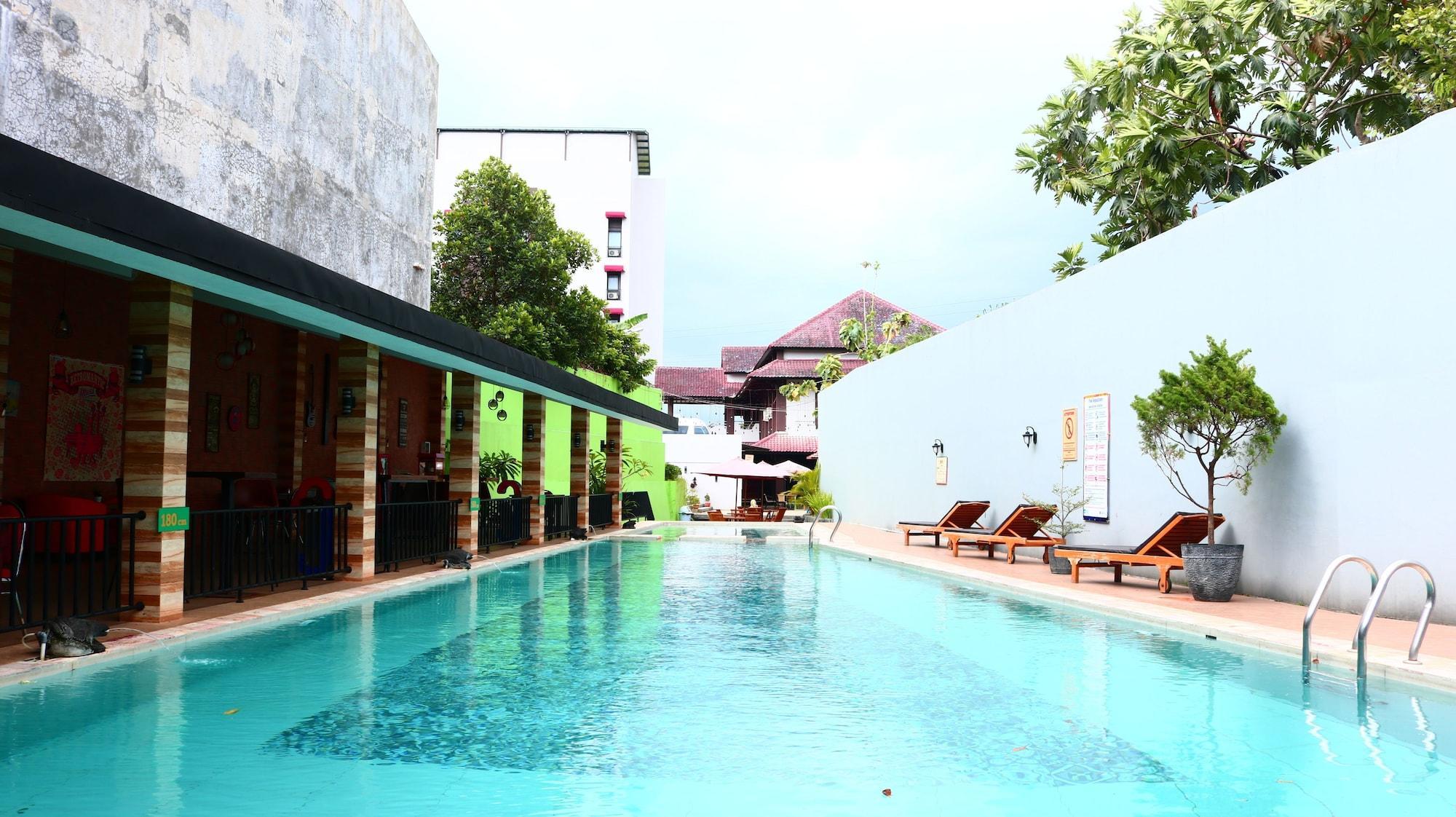 Meotel Purwokerto Exterior foto