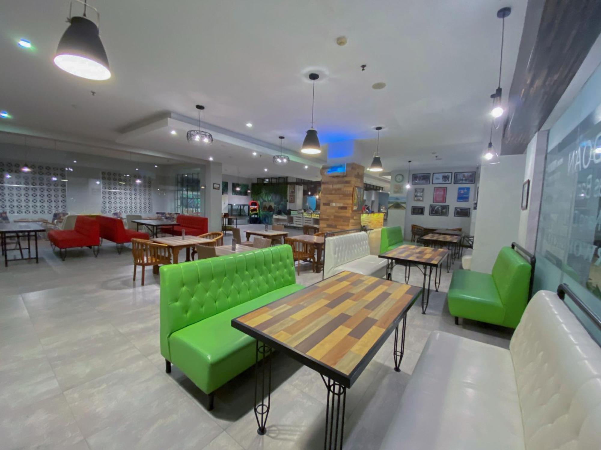 Meotel Purwokerto Exterior foto